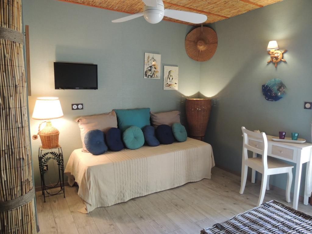 Via Bahia - Maison D'Hotes Бискарос Стая снимка