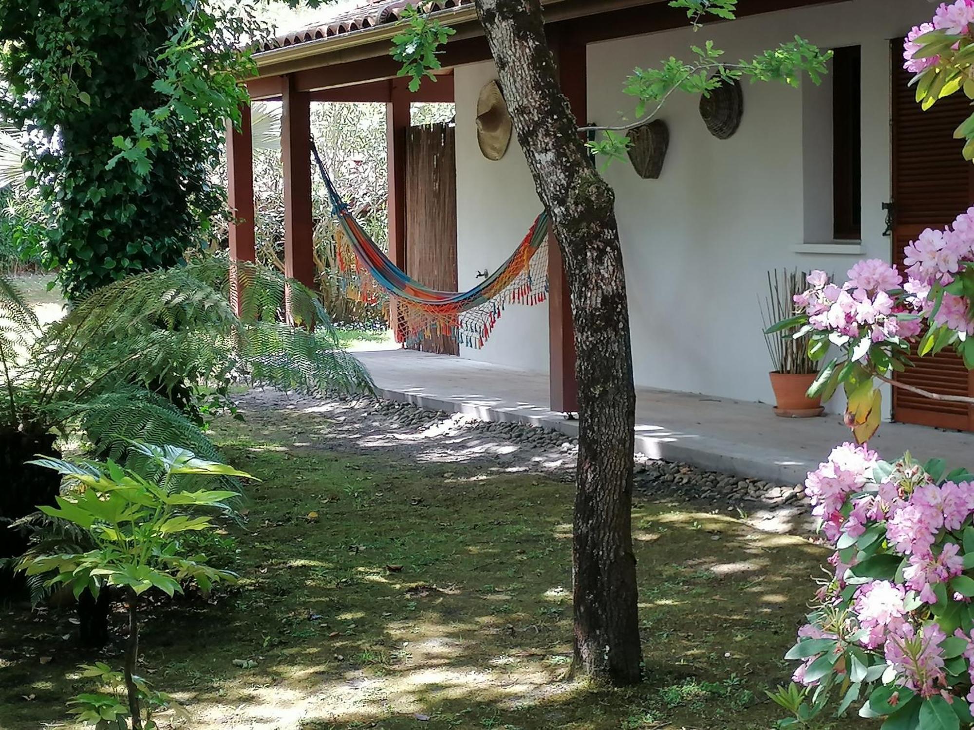 Via Bahia - Maison D'Hotes Бискарос Екстериор снимка
