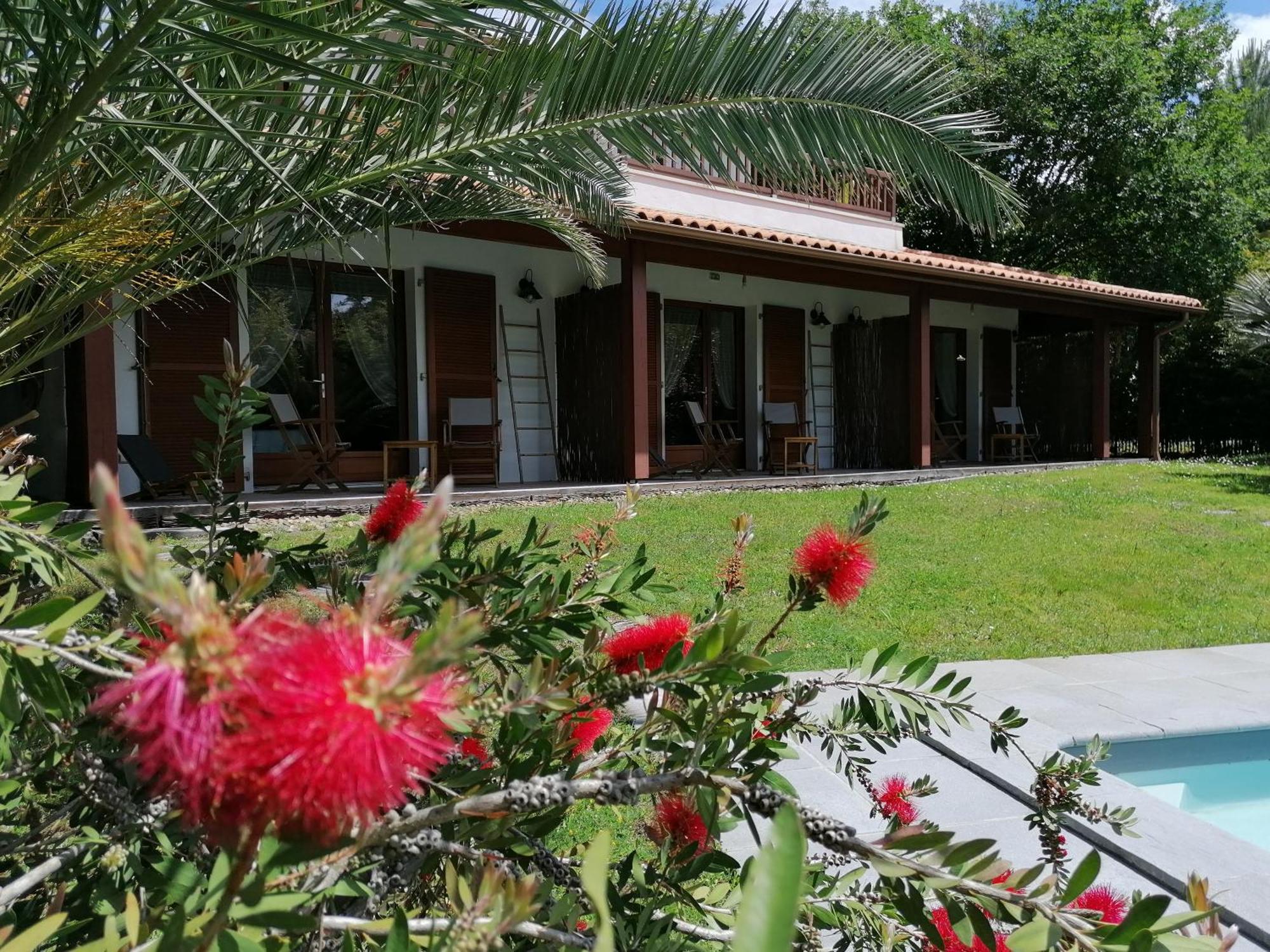 Via Bahia - Maison D'Hotes Бискарос Екстериор снимка