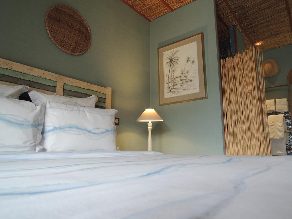 Via Bahia - Maison D'Hotes Бискарос Стая снимка
